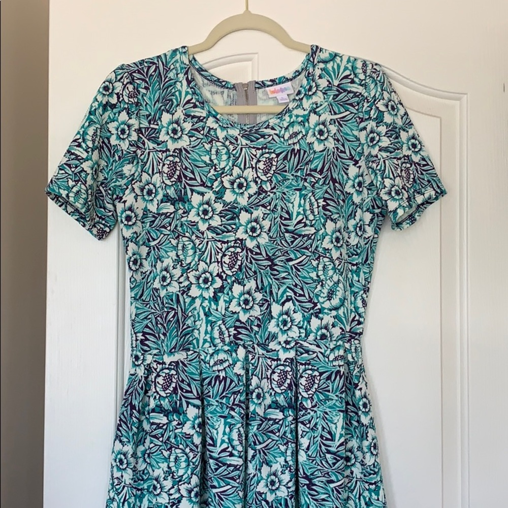 Lularoe Amelia Dress